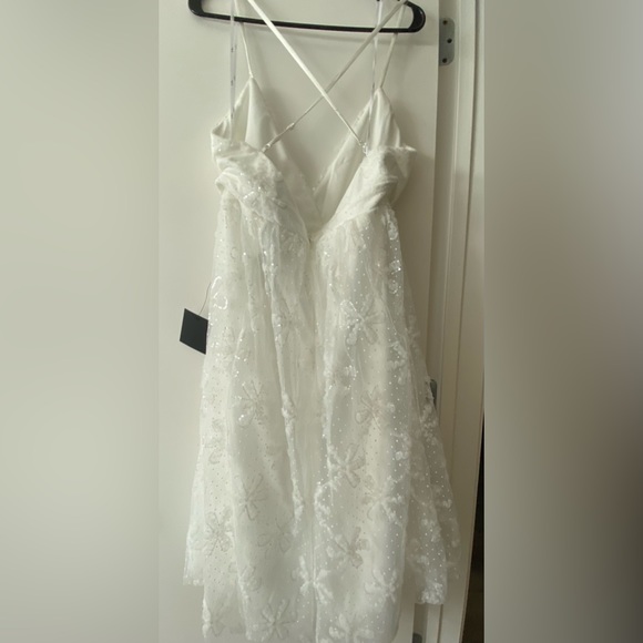 Brand new with tags angelic Moment White Swiss Dot Sequin Tulle Midi - Picture 3 of 4